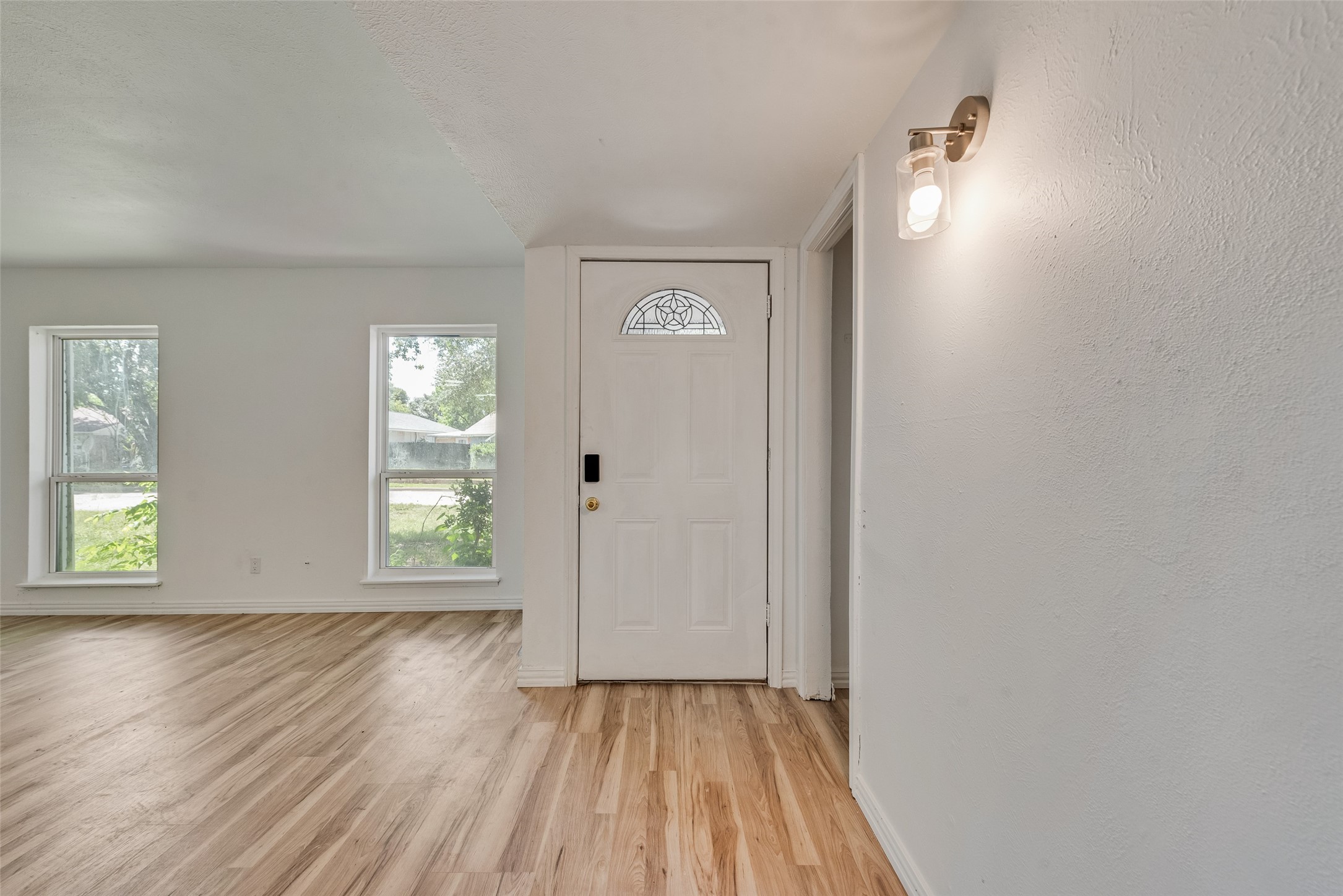 2103 Highbury Road Carrollton TX 75007