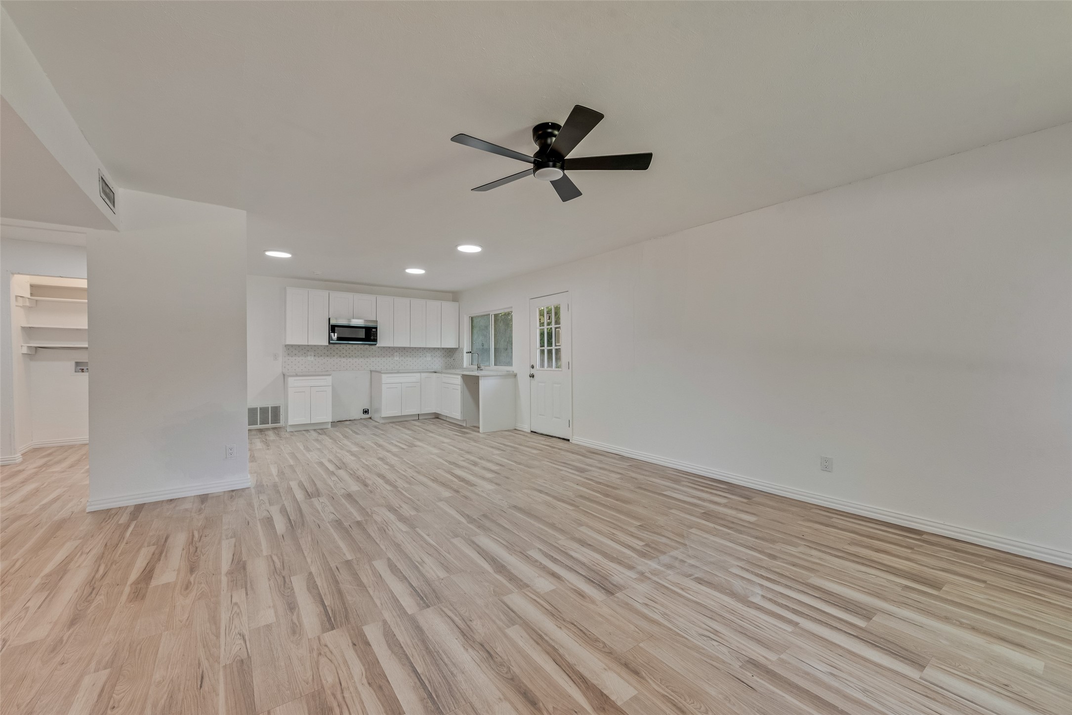 2103 Highbury Road Carrollton TX 75007
