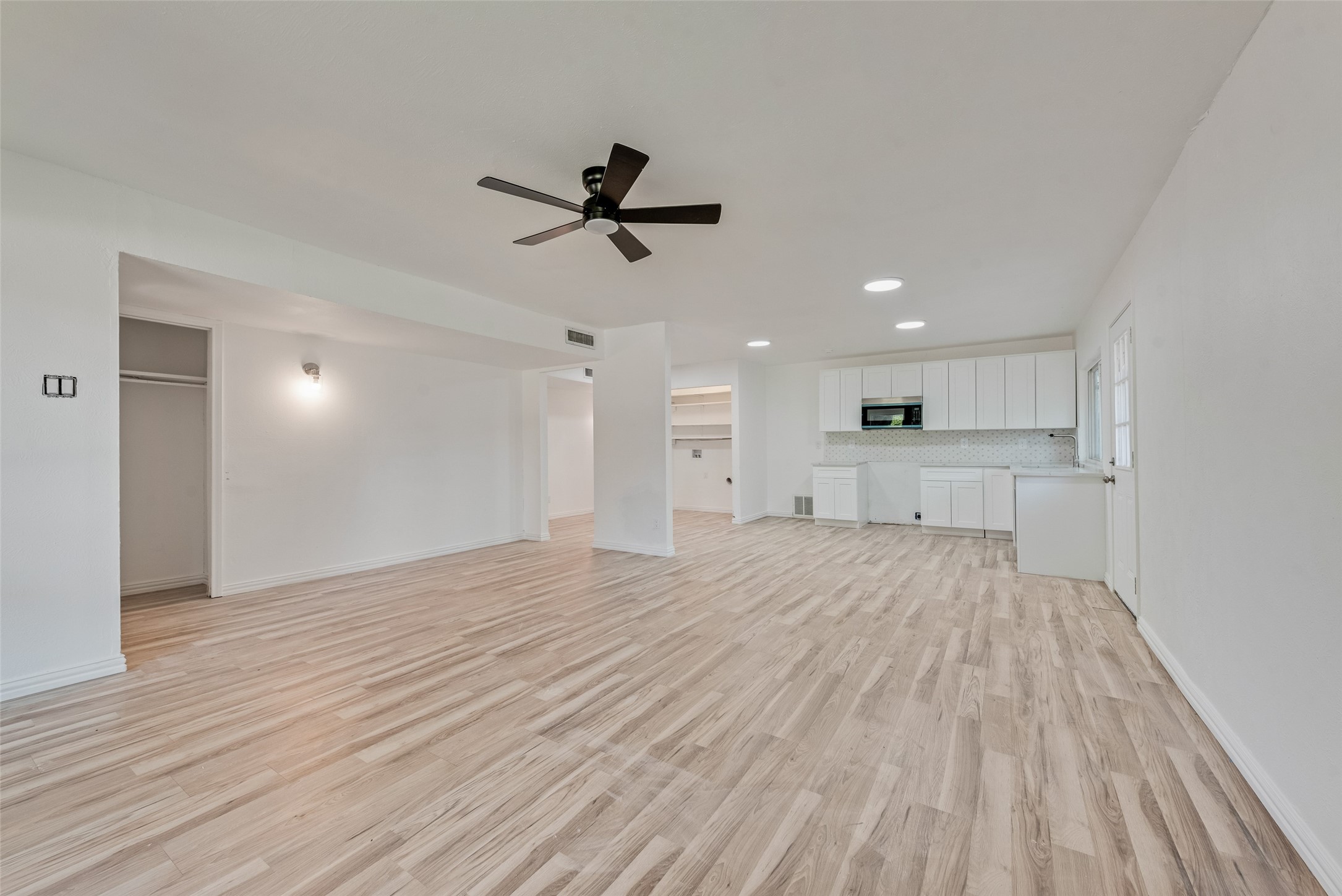 2103 Highbury Road Carrollton TX 75007