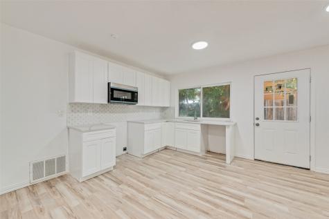 2103 Highbury Road Carrollton TX 75007