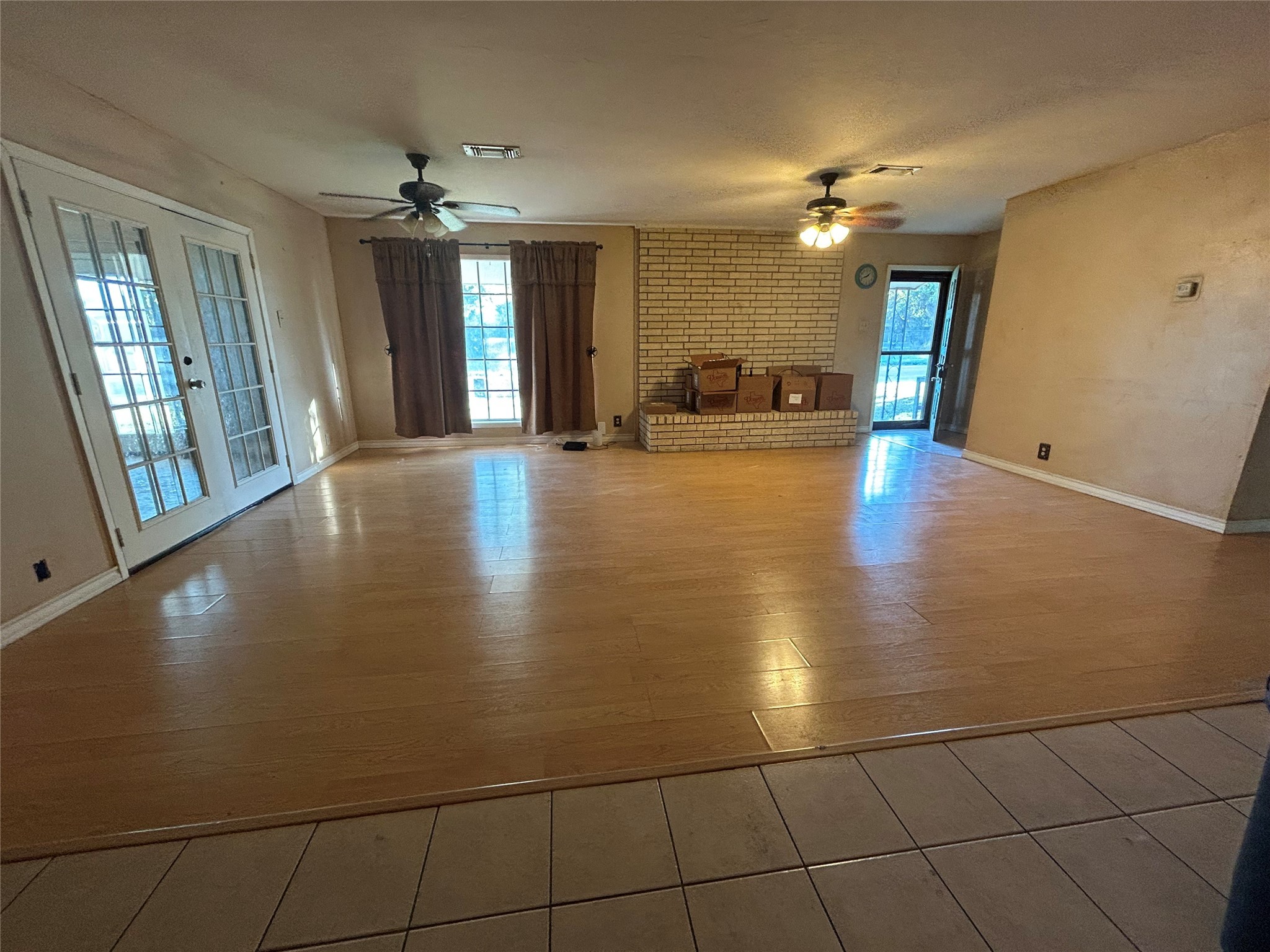 411 E Grand Avenue Comanche TX 76442