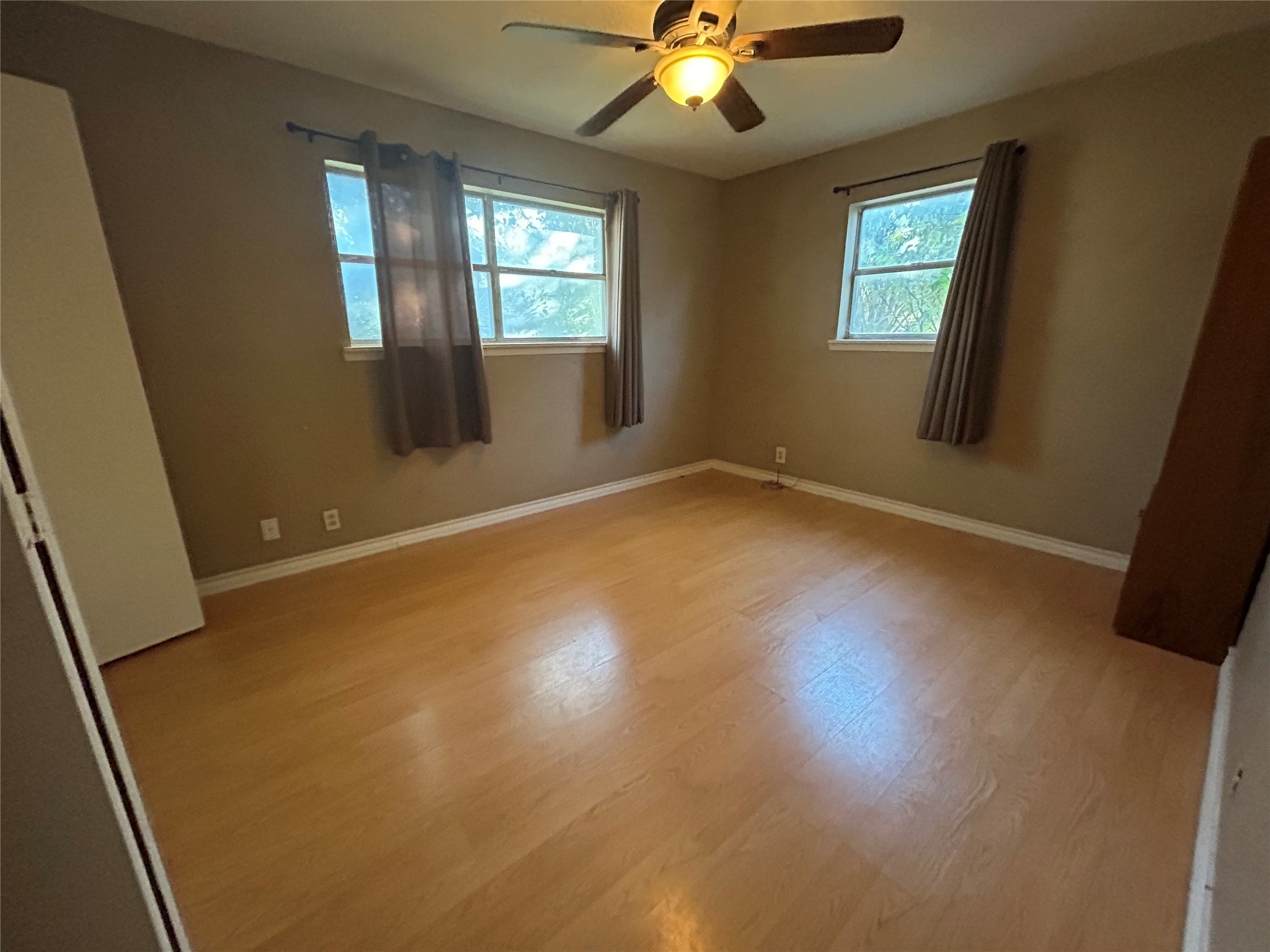 411 E Grand Avenue Comanche TX 76442