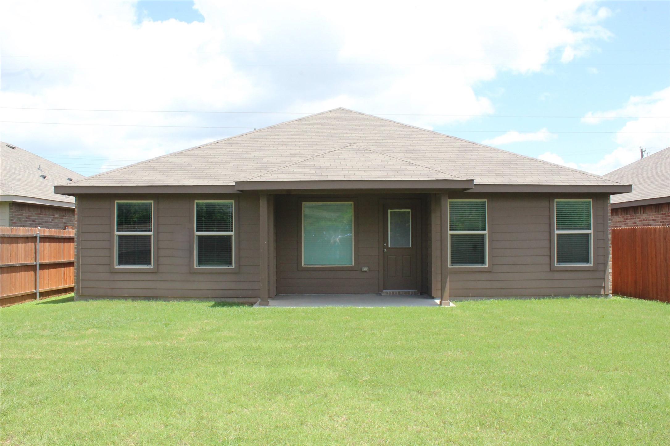 624 Yarborough Street Crowley TX 76036