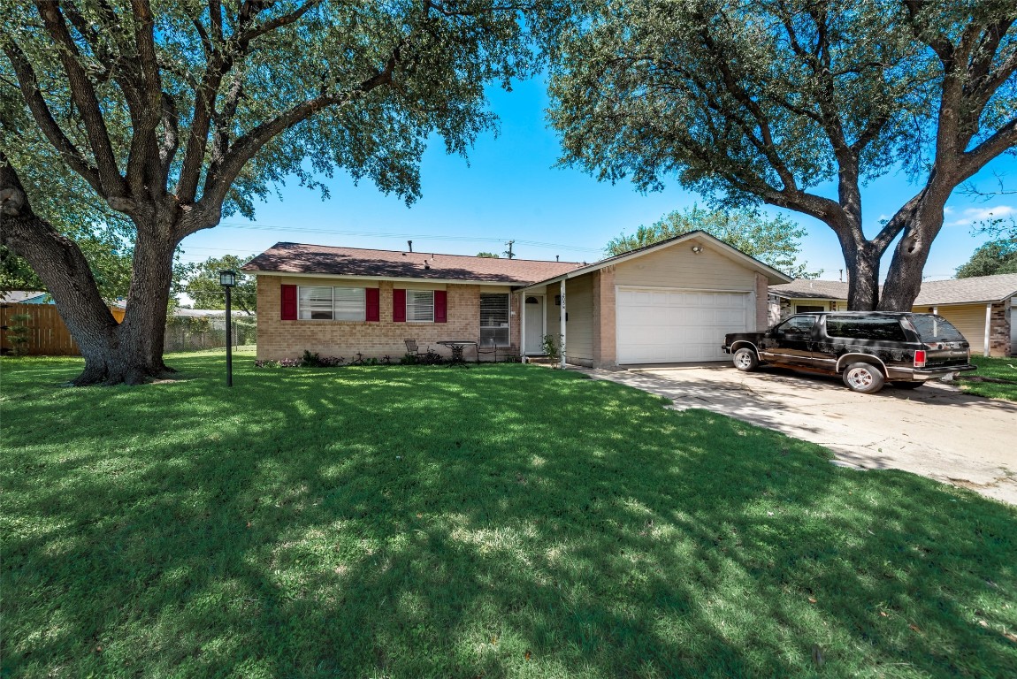 205 N Yale Drive Garland TX 75042