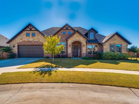 112 Piper Parkway Waxahachie TX 75165