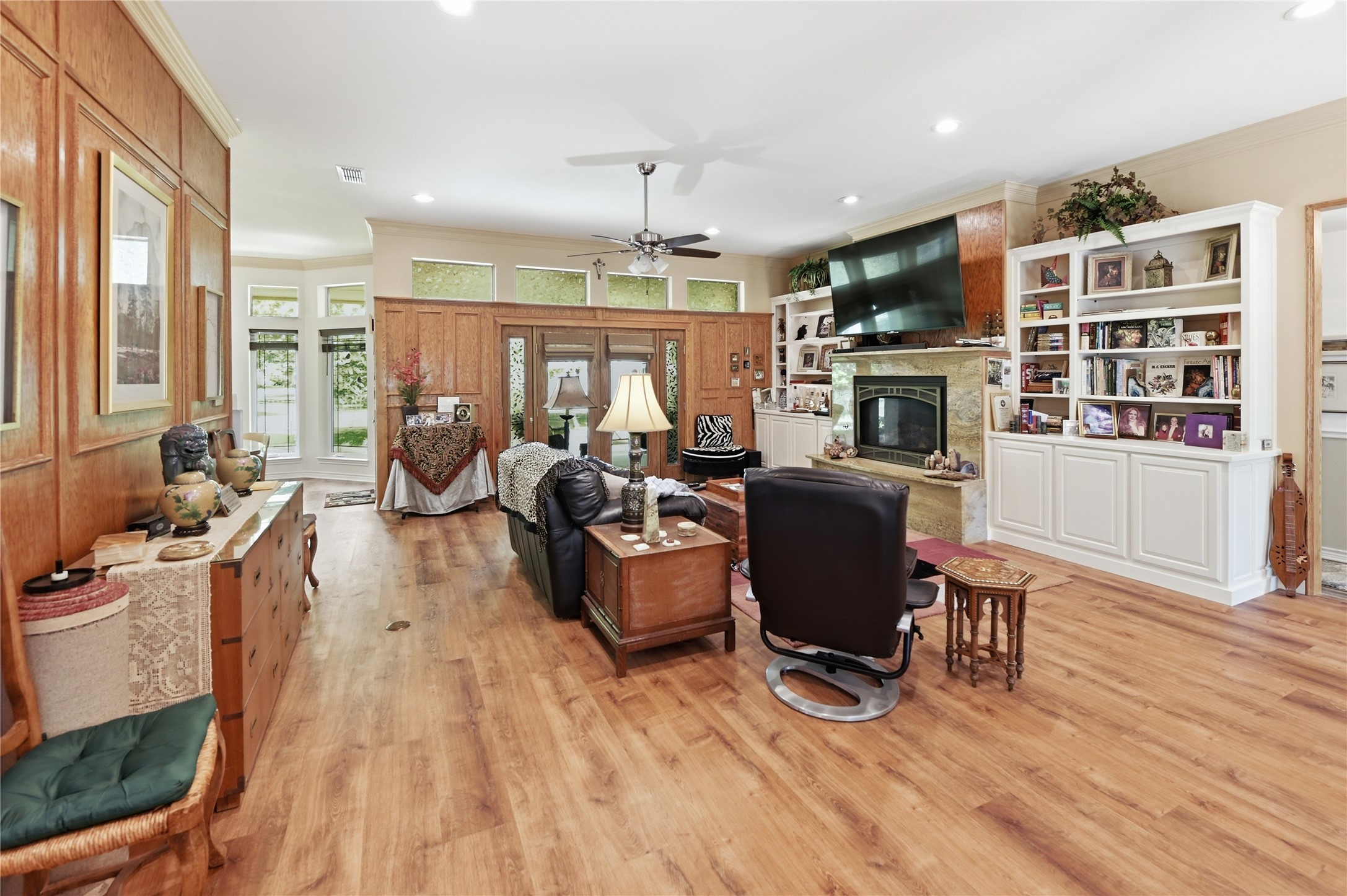 6008 Nutcracker Drive Granbury TX 76049
