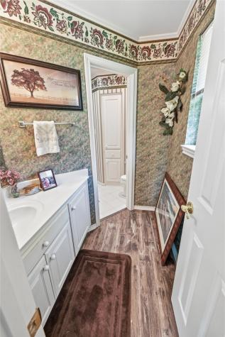6008 Nutcracker Drive Granbury TX 76049