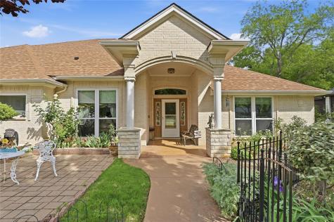 6008 Nutcracker Drive Granbury TX 76049