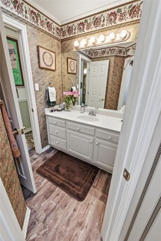 6008 Nutcracker Drive Granbury TX 76049