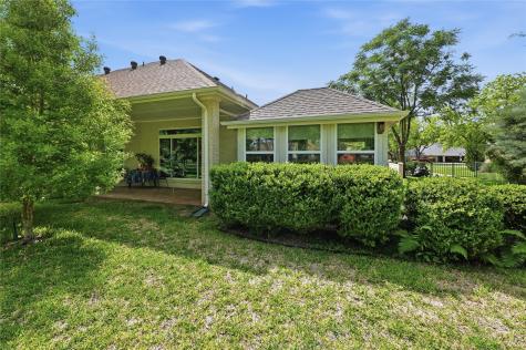 6008 Nutcracker Drive Granbury TX 76049