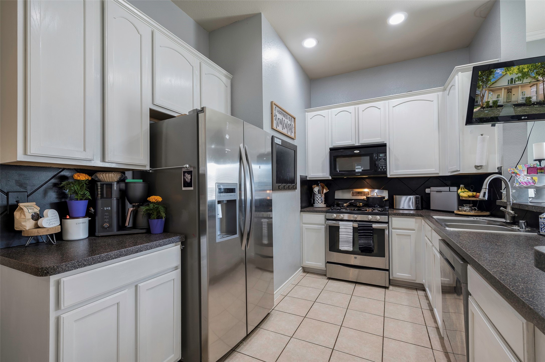 1204 Hayden Lane Savannah TX 76227