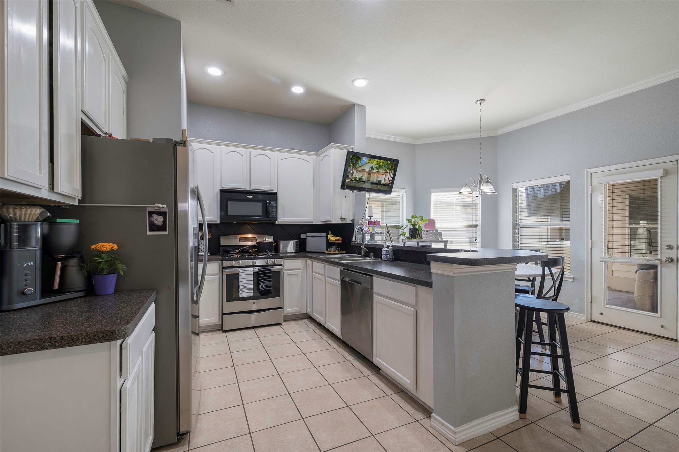 1204 Hayden Lane Savannah TX 76227