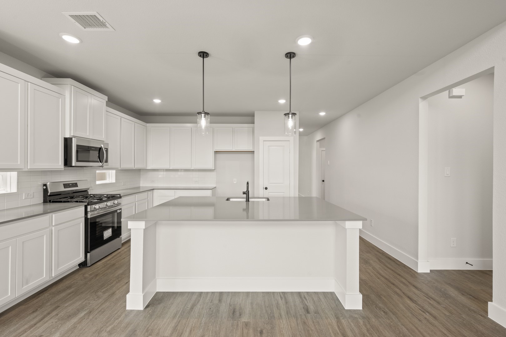 1724 Nesting Robin Lane Denton TX 76249