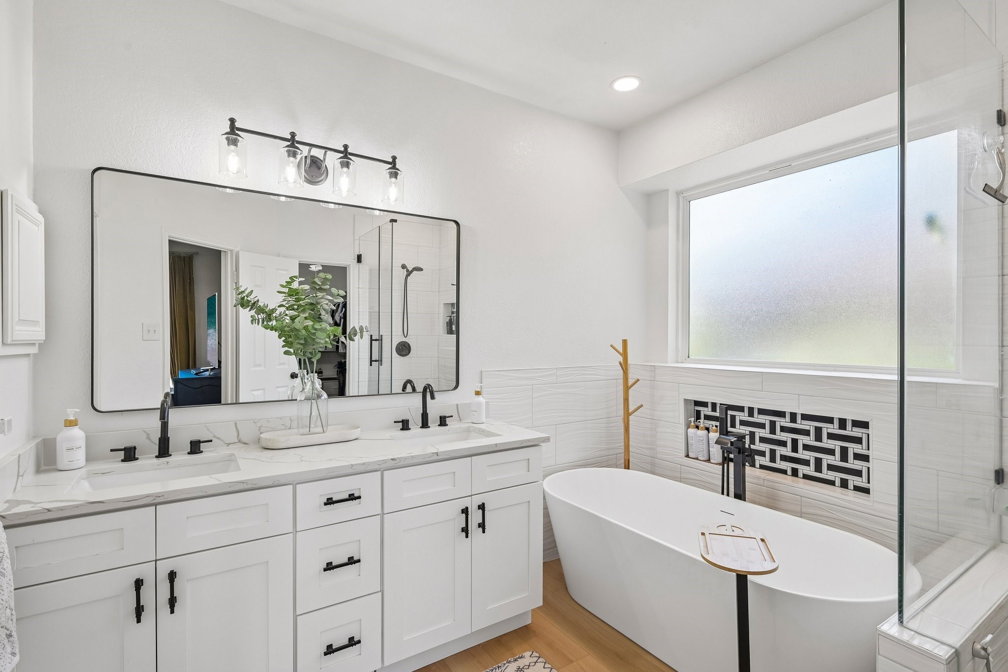 5100 Redwater Drive Arlington TX 76018