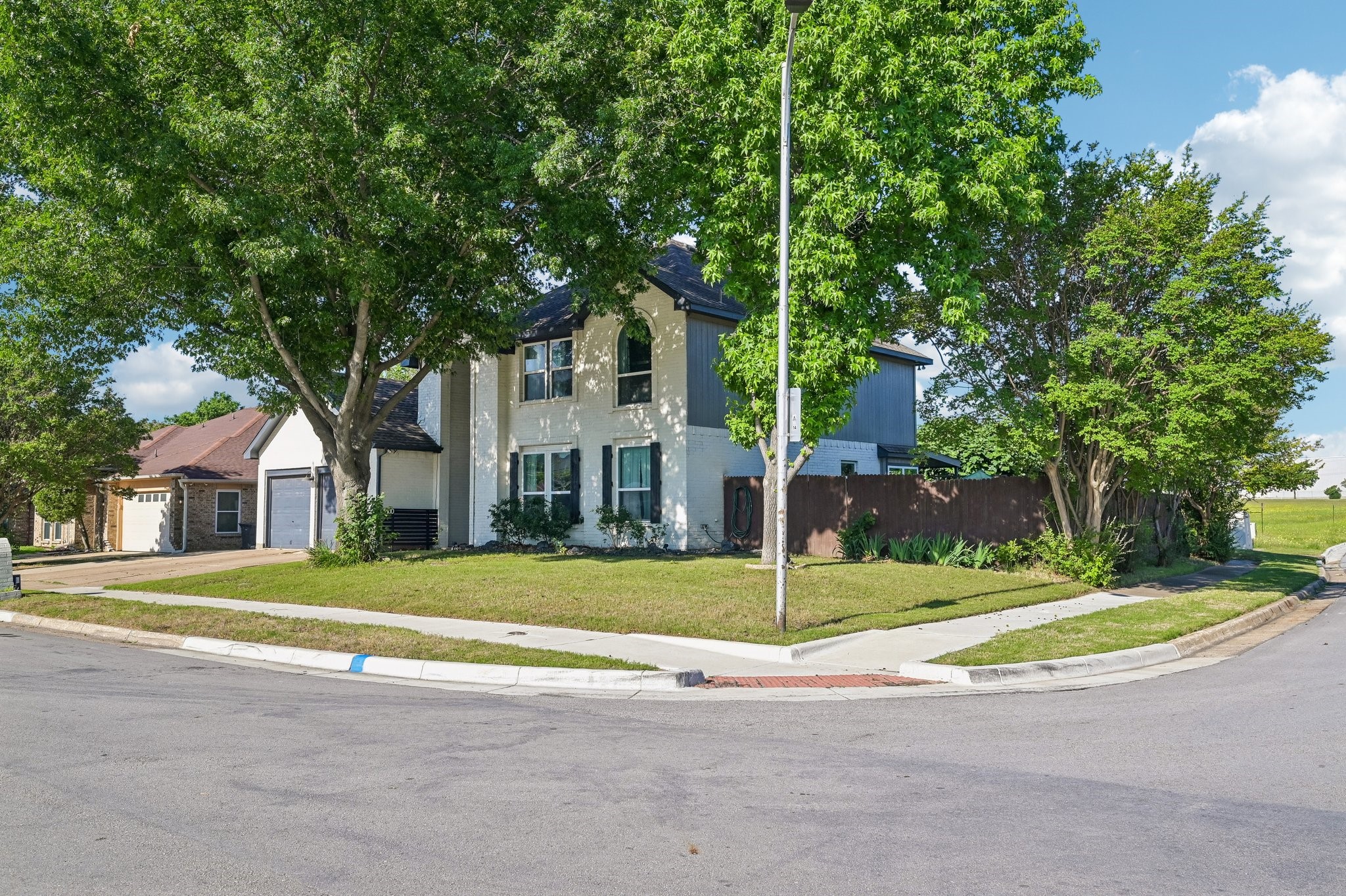 5100 Redwater Drive Arlington TX 76018
