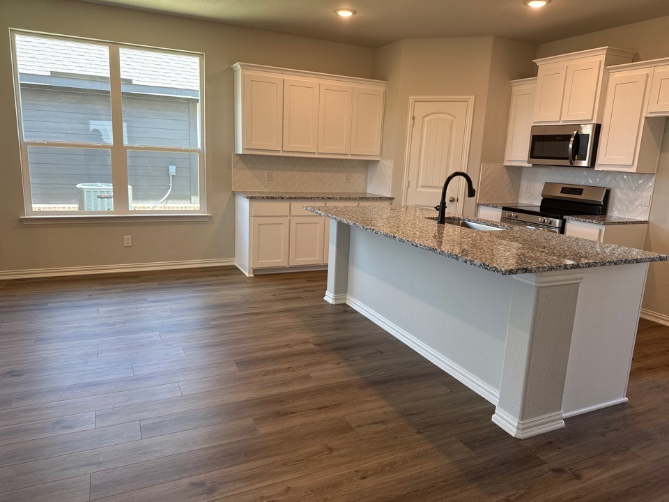 1329 Frio Drive Springtown TX 76082