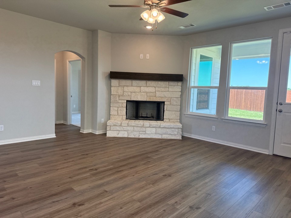 1329 Frio Drive Springtown TX 76082