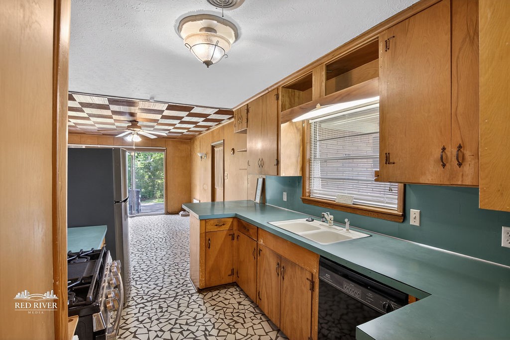 37 Lake Forest Shreveport LA 71109