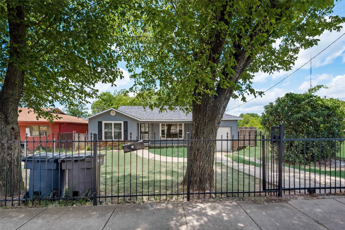 2400 Oakland Boulevard Fort Worth TX 76103