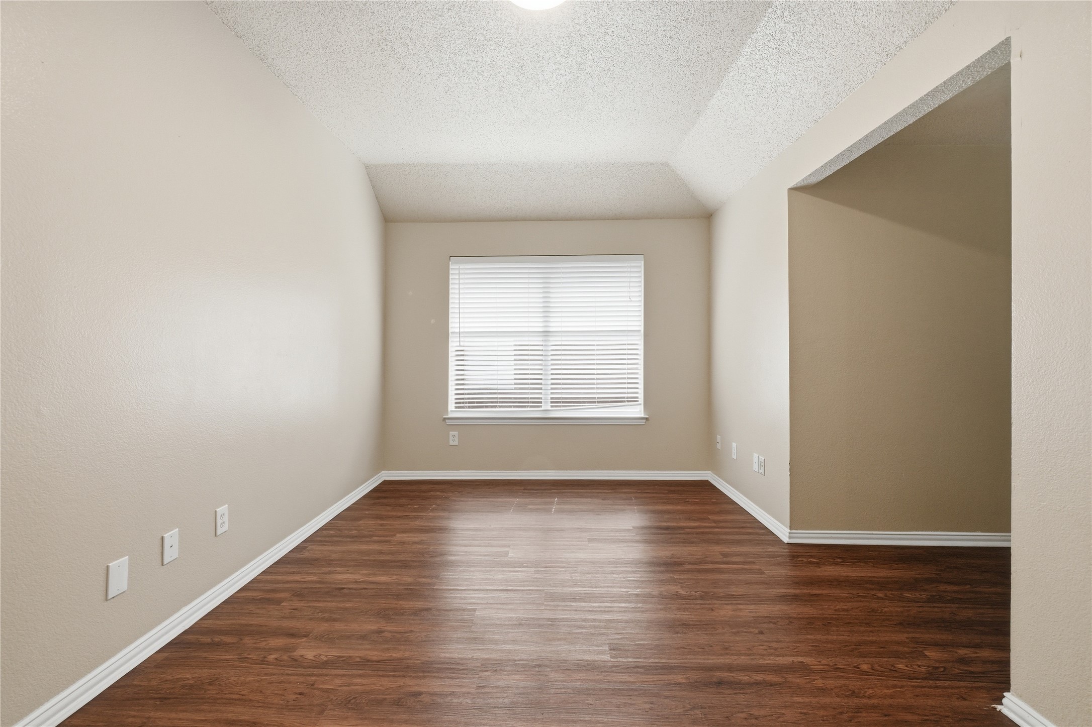2306 Valley Creek Drive Garland TX 75040