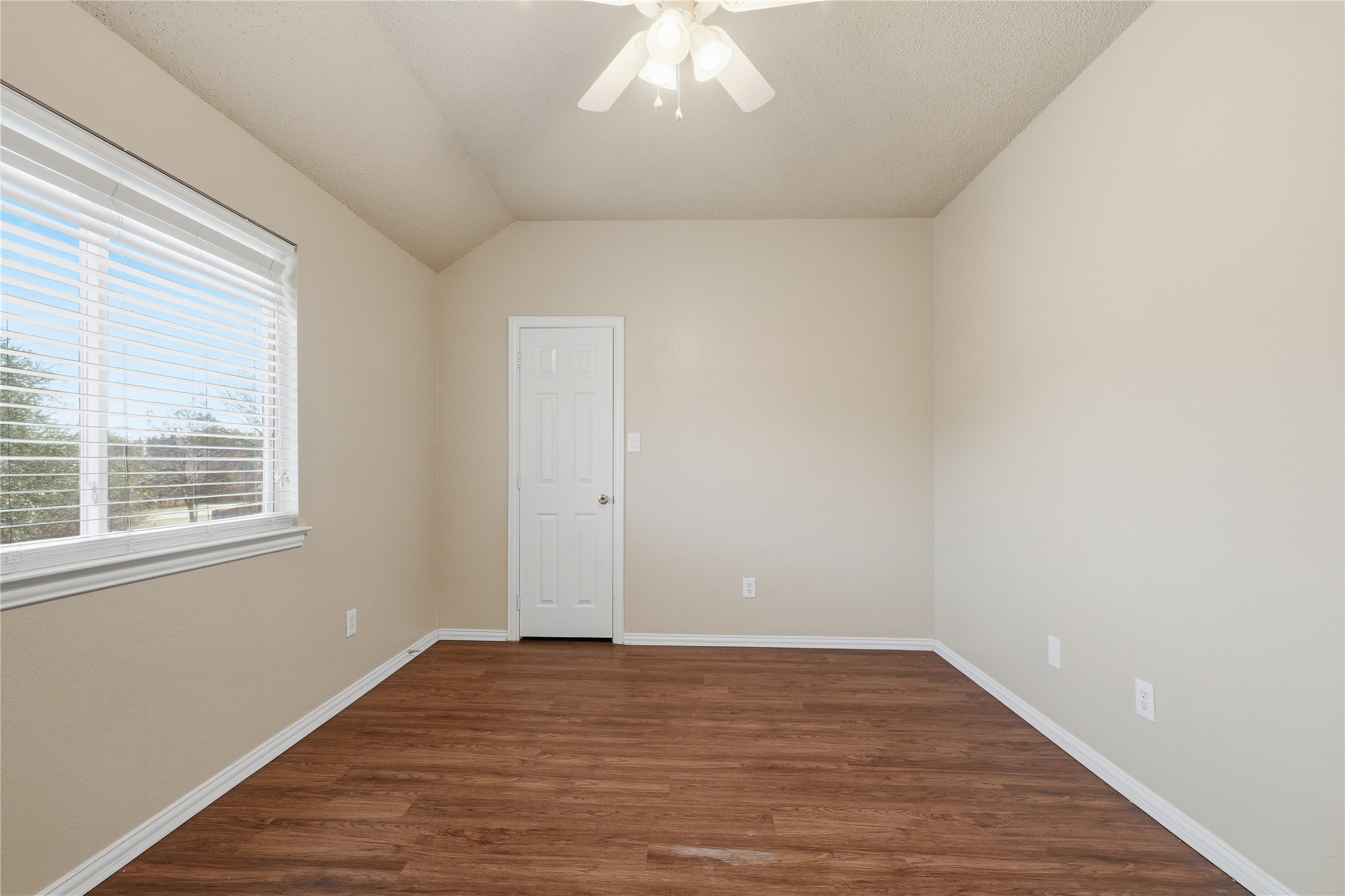 2306 Valley Creek Drive Garland TX 75040