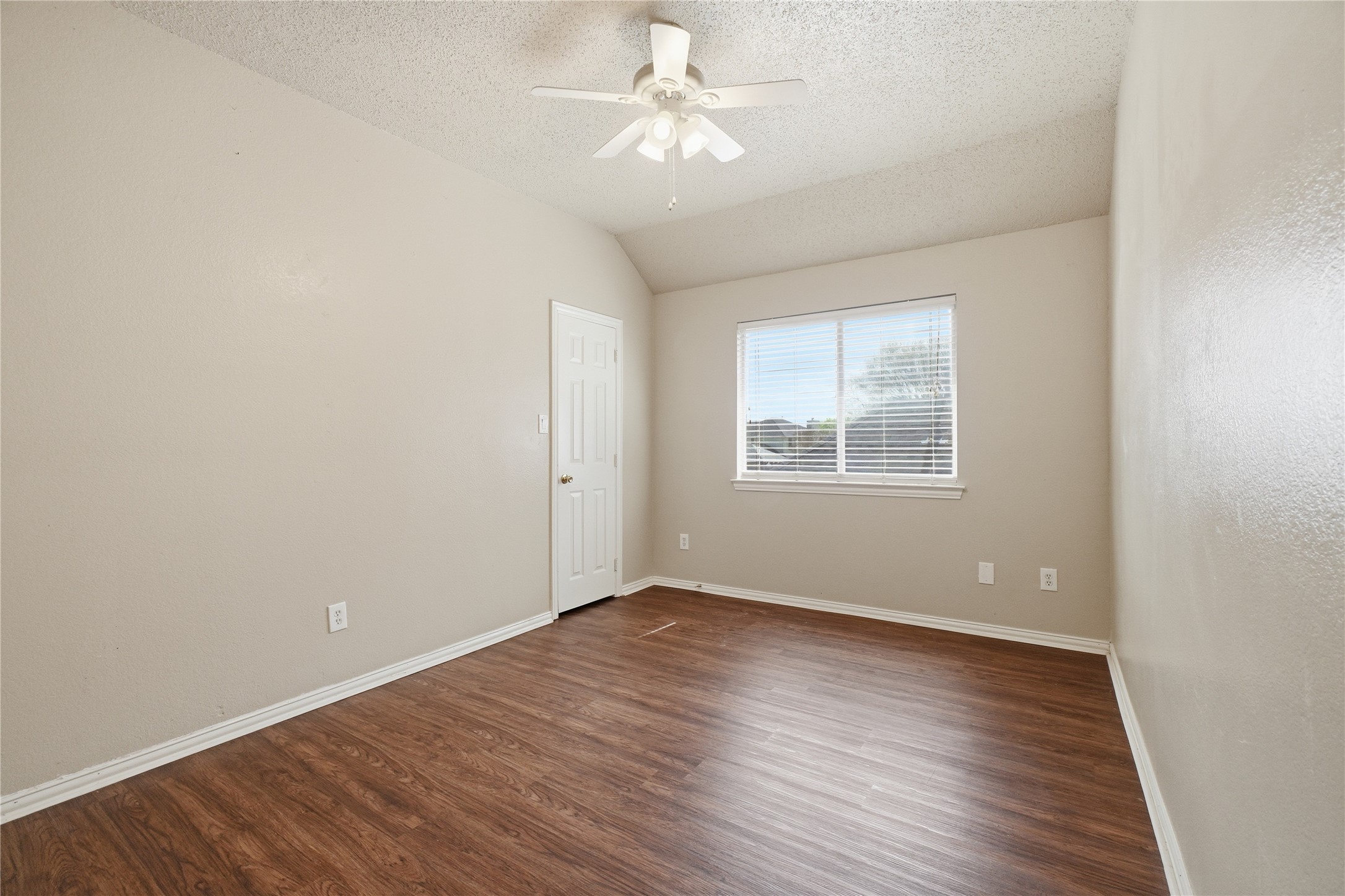 2306 Valley Creek Drive Garland TX 75040