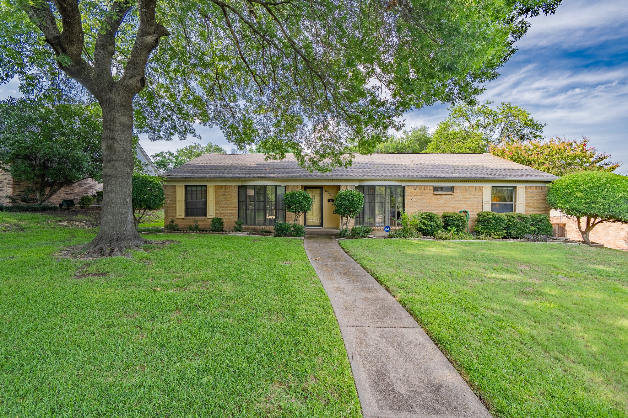 3325 Shady Hollow Lane Dallas TX 75233