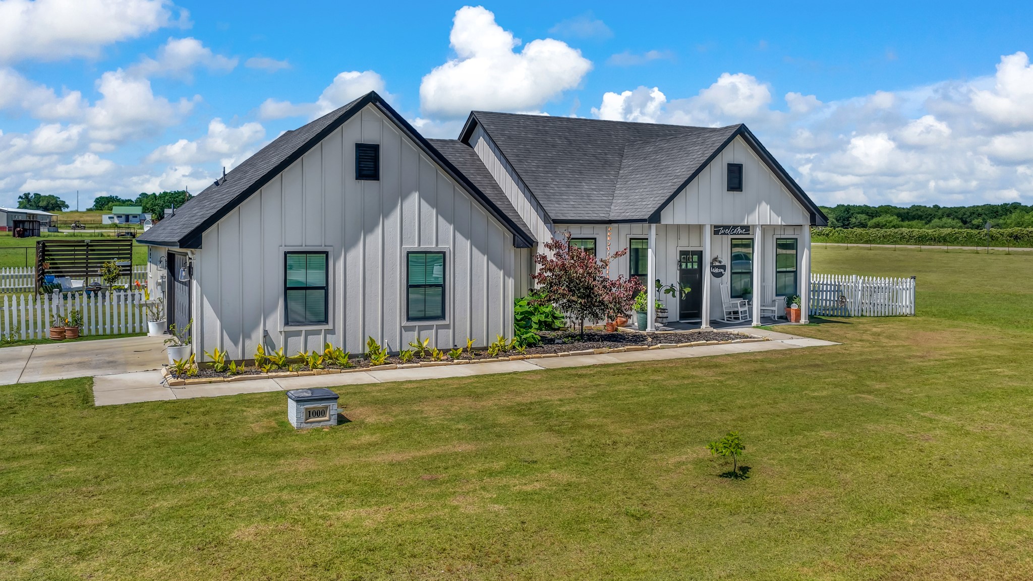 1000 Latigo Lane Millsap TX 76066
