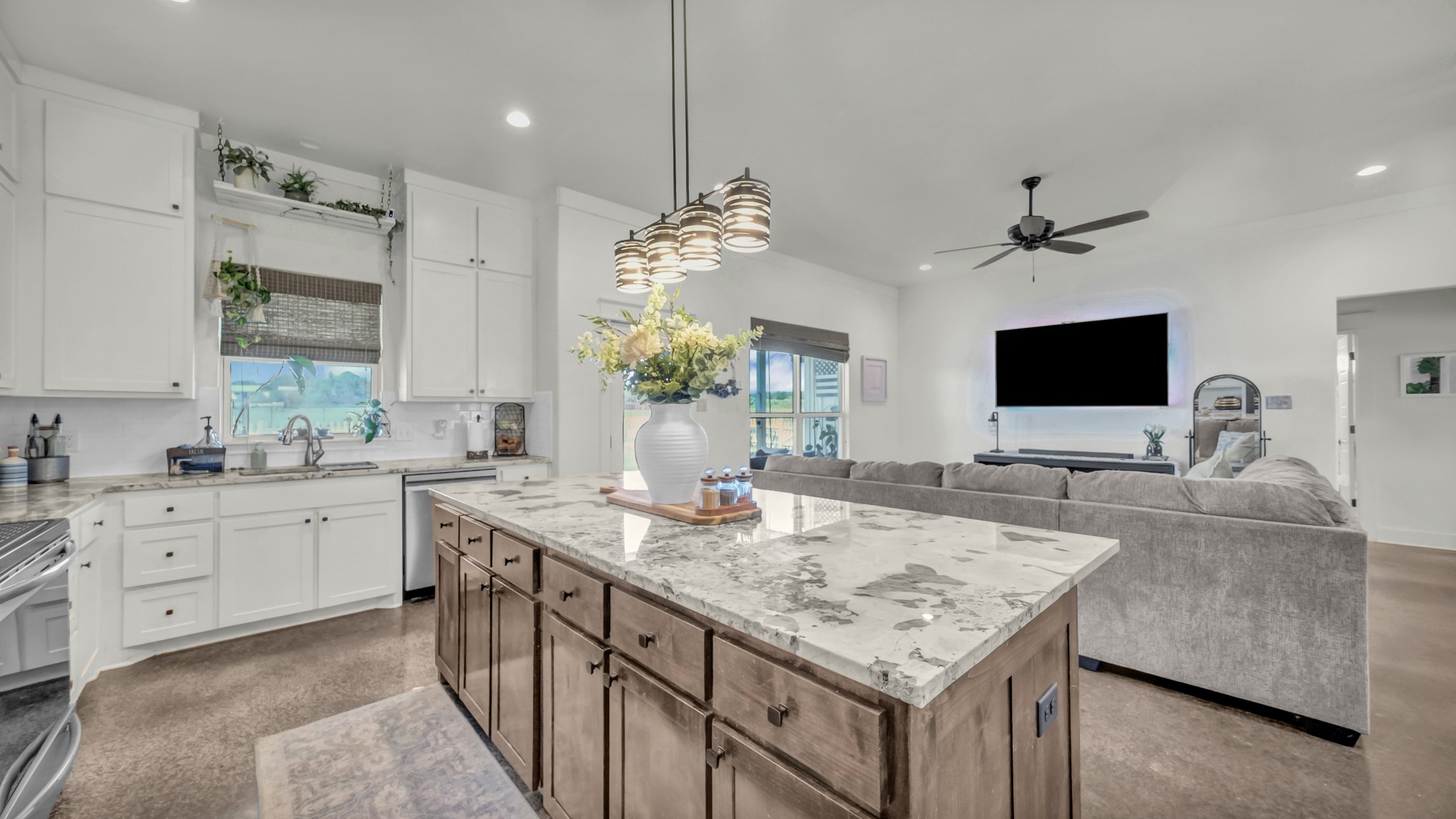1000 Latigo Lane Millsap TX 76066