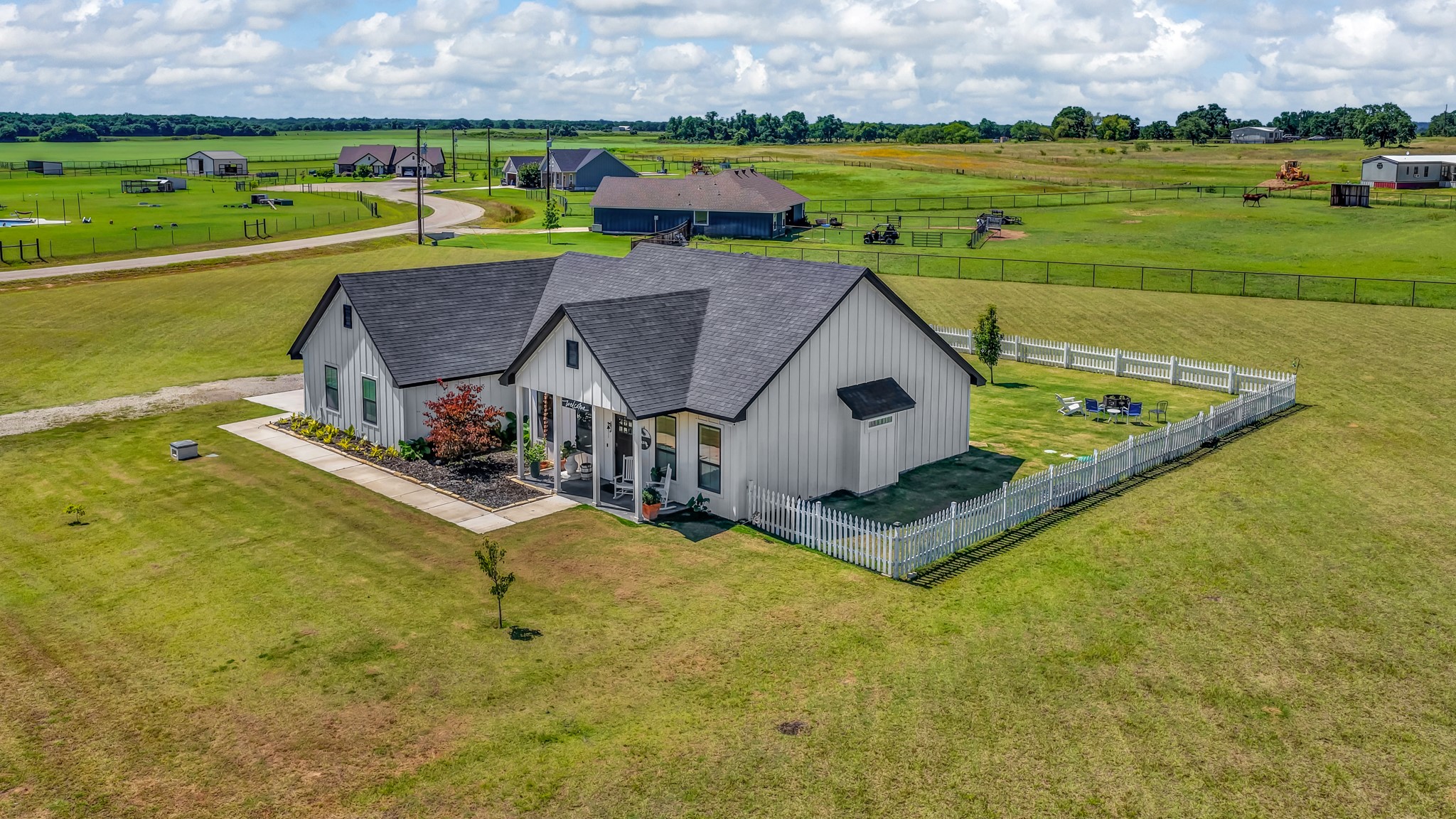 1000 Latigo Lane Millsap TX 76066