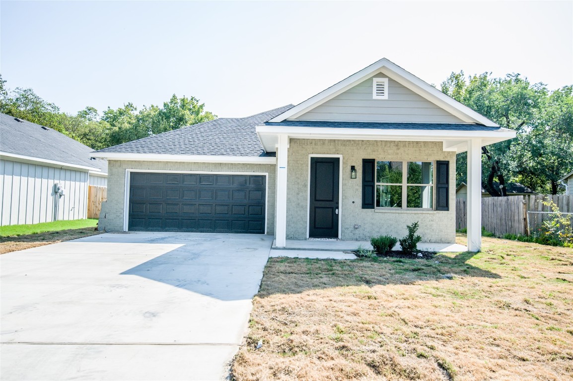 216 Rousseau Street Waxahachie TX 75165