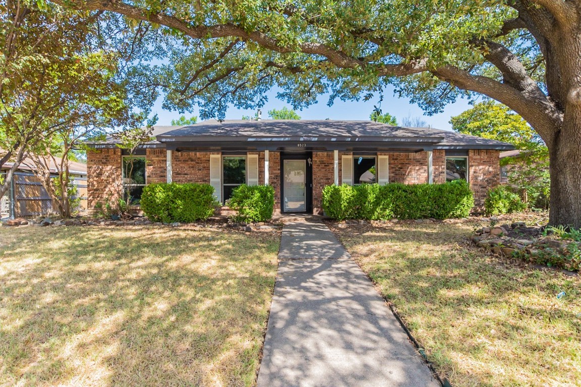 8523 Van Pelt Drive Dallas TX 75228