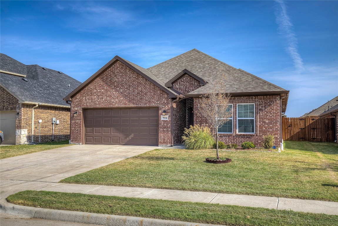 904 Moseley Lane Greenville TX 75402