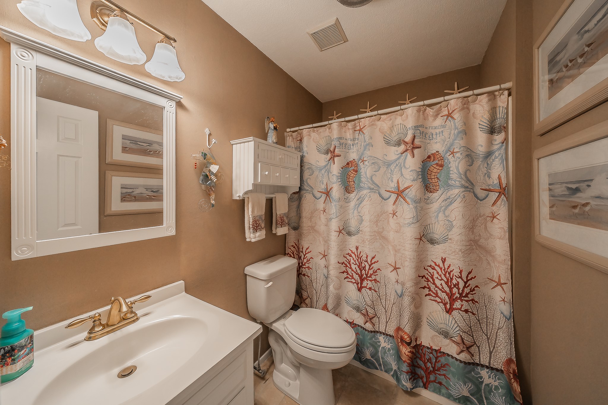 2003 Edgebrook Court Arlington TX 76015