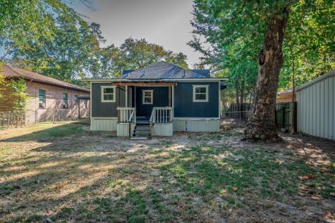 607 N Pacific Street Mineola TX 75773