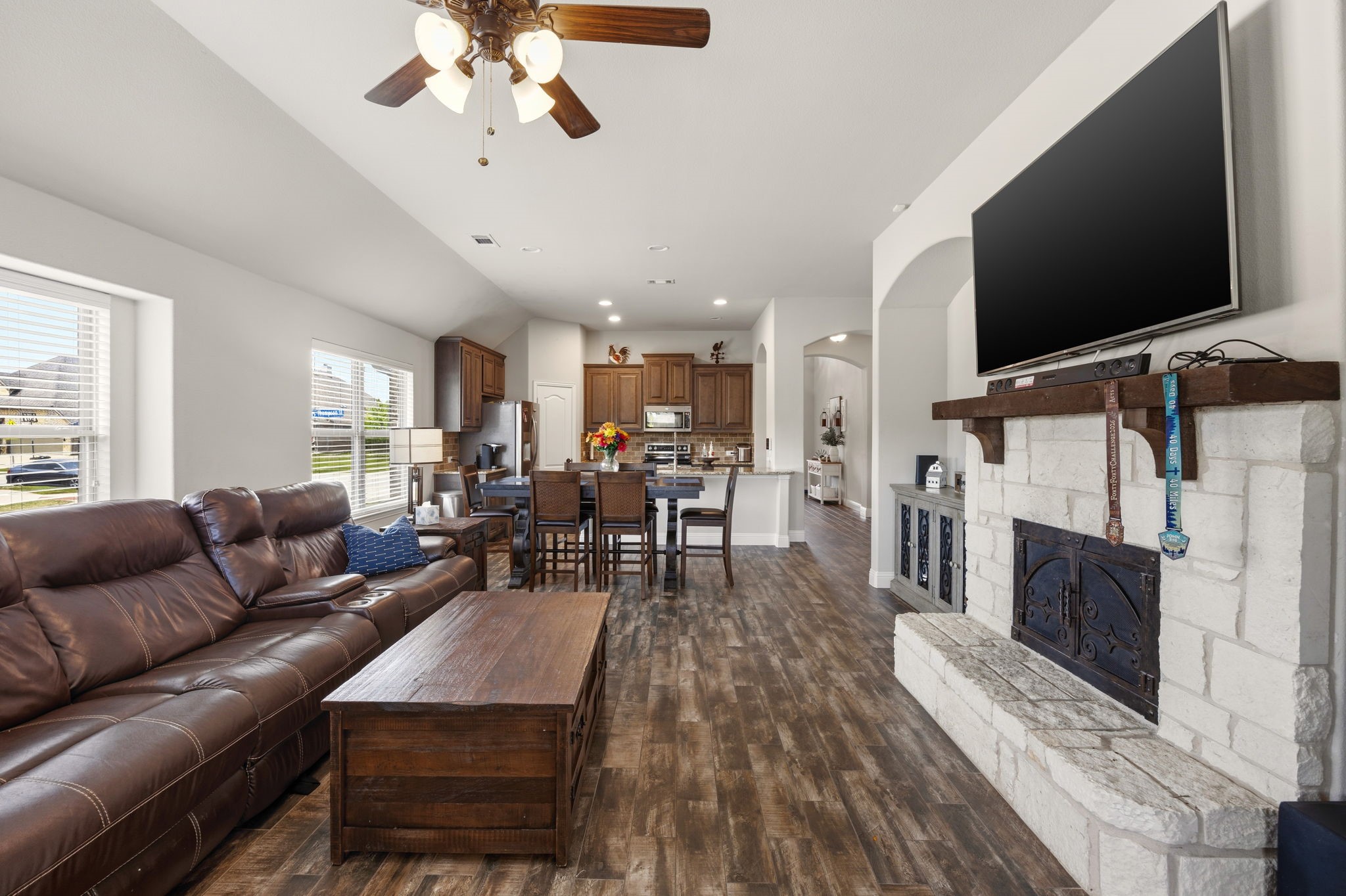 317 Thompson Drive Van Alstyne TX 75495