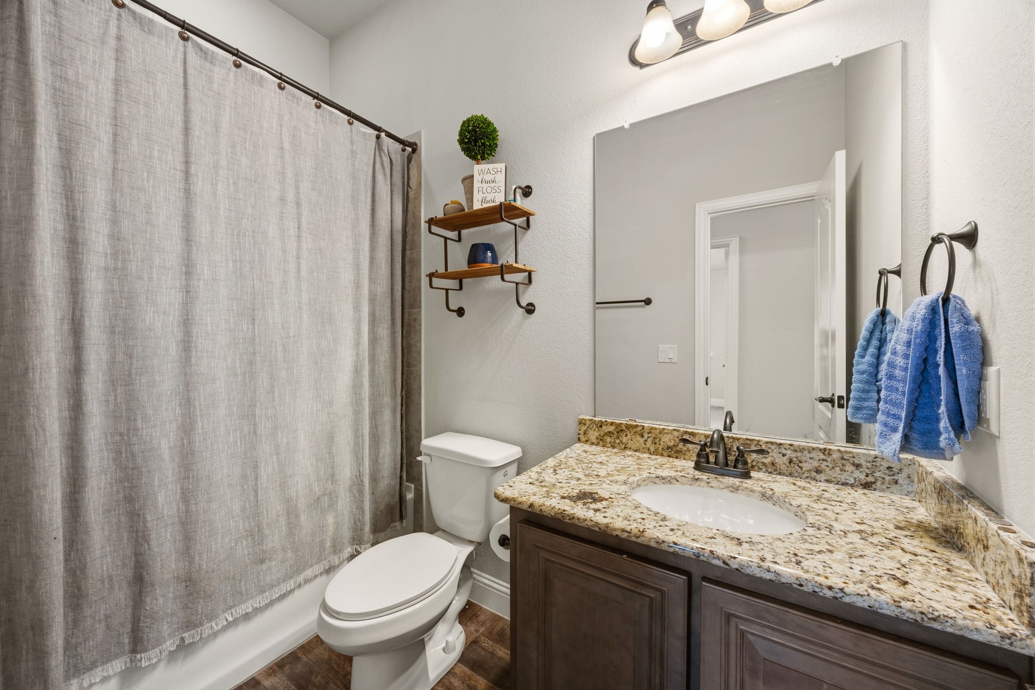 317 Thompson Drive Van Alstyne TX 75495