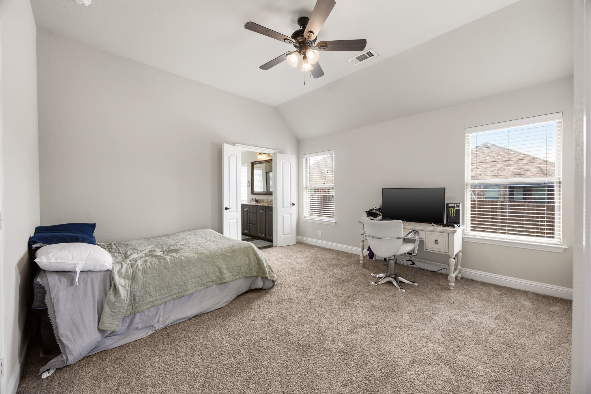 317 Thompson Drive Van Alstyne TX 75495