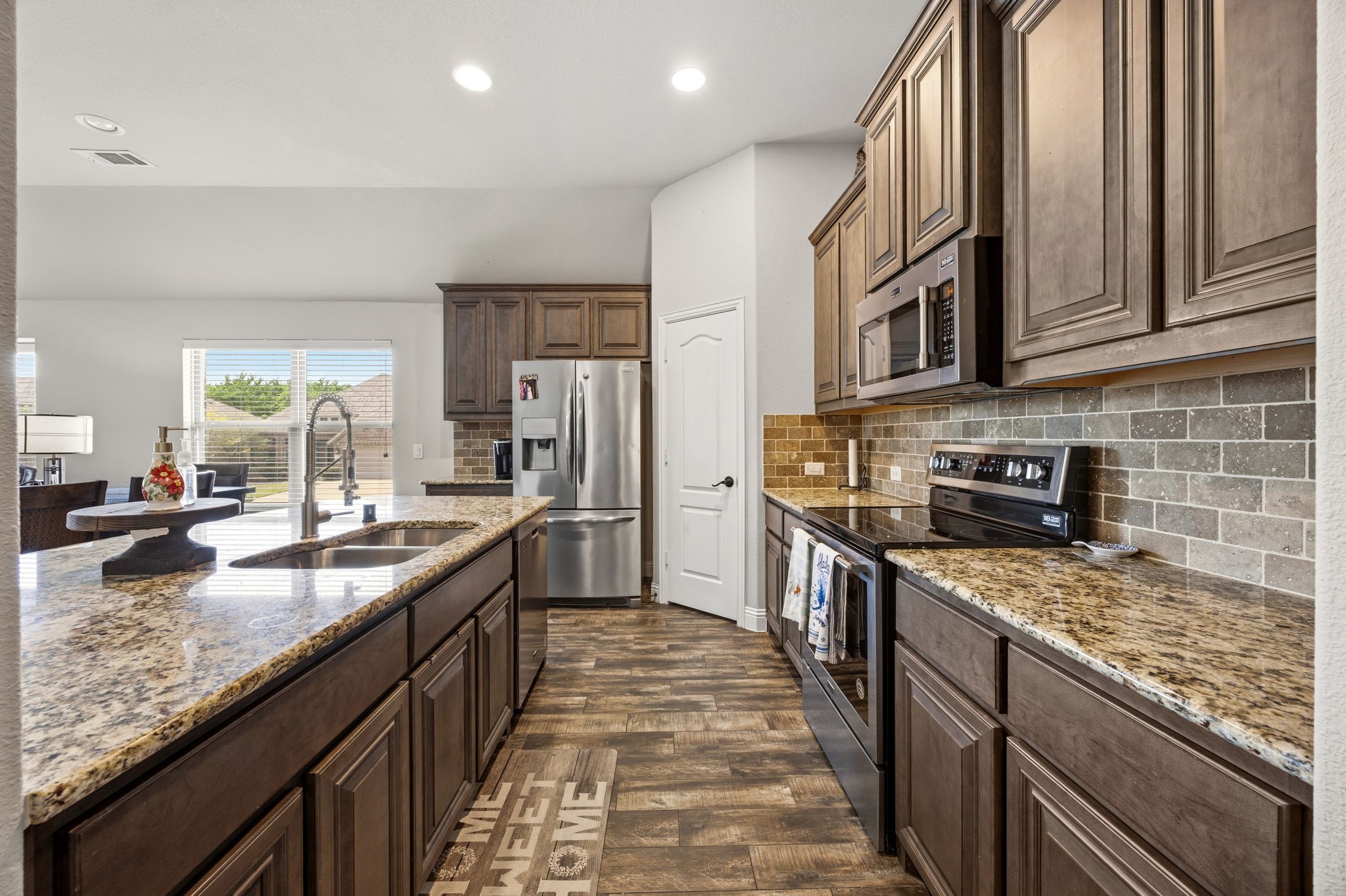 317 Thompson Drive Van Alstyne TX 75495