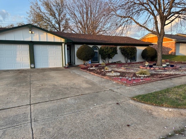 1825 Schumac Bedford TX 76022