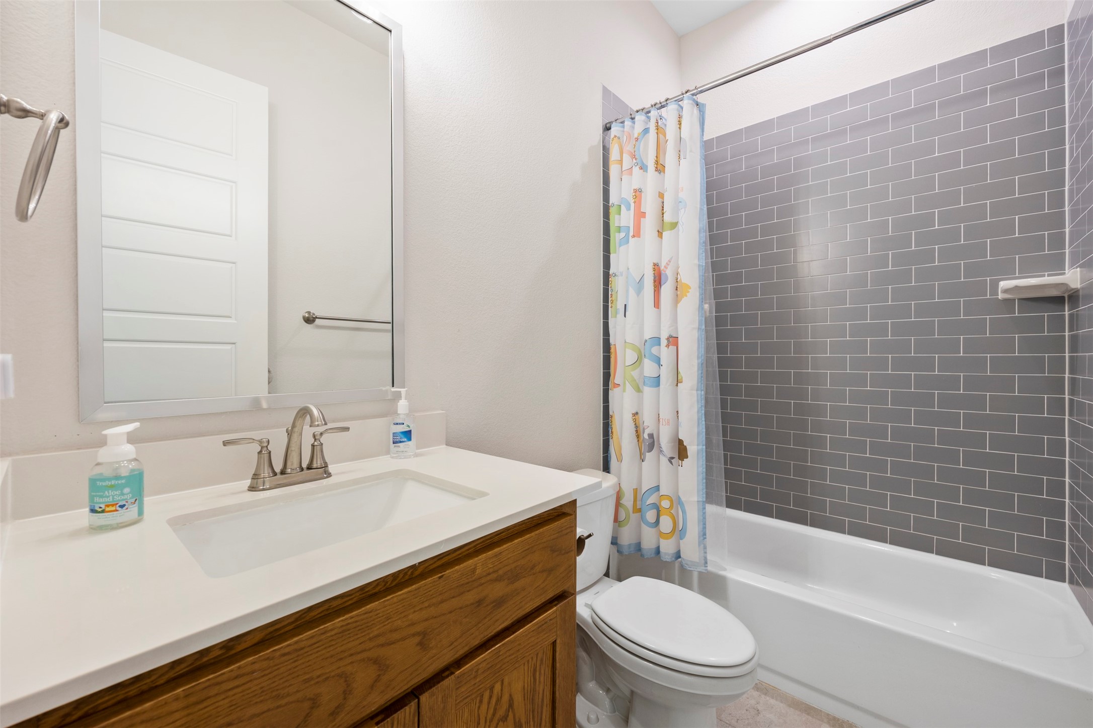20 Ellis Oak Court Waxahachie TX 75167