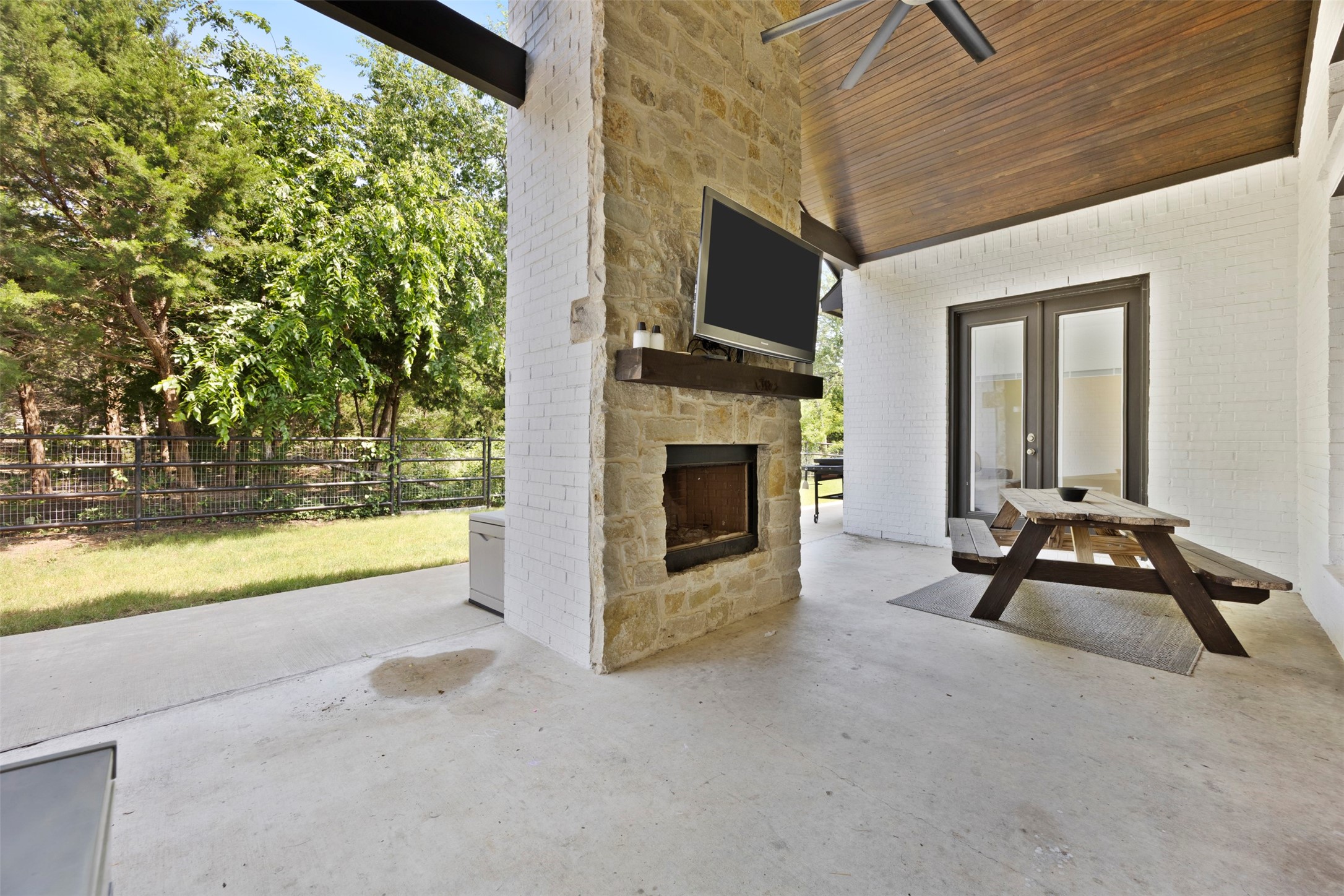 20 Ellis Oak Court Waxahachie TX 75167