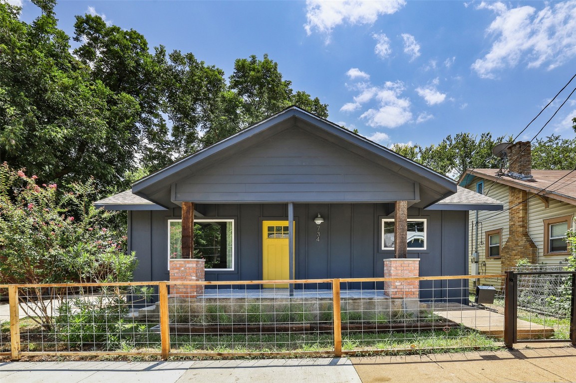 734 Delaware Street Dallas TX 75208