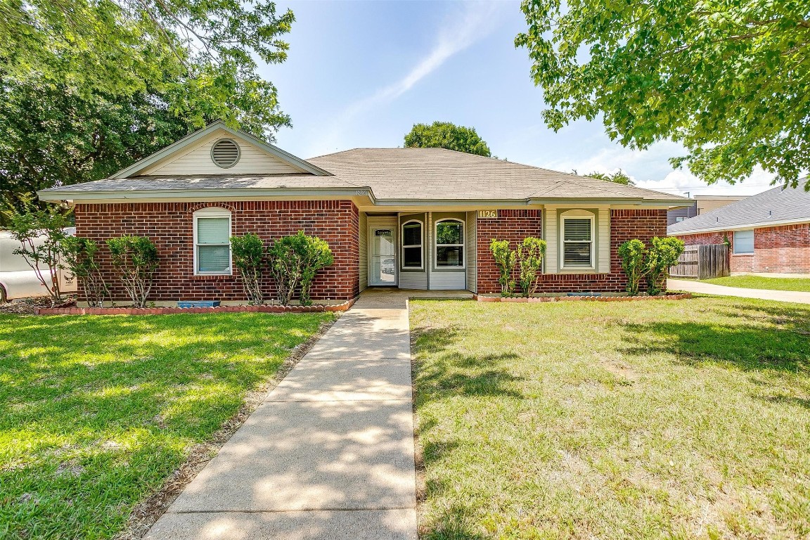 1126 Vaden Avenue Burleson TX 76028