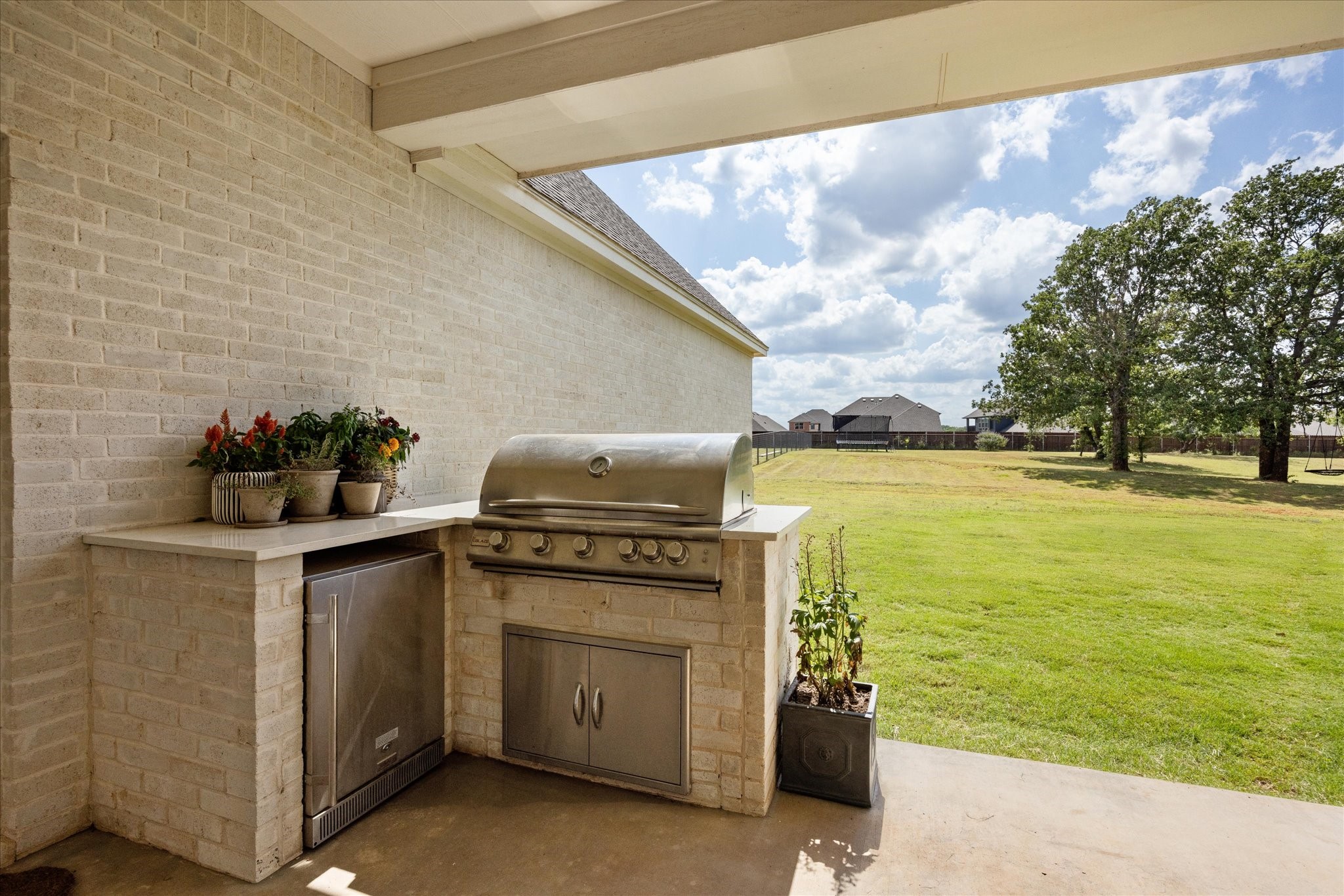 2208 Summerlin Court Granbury TX 76048