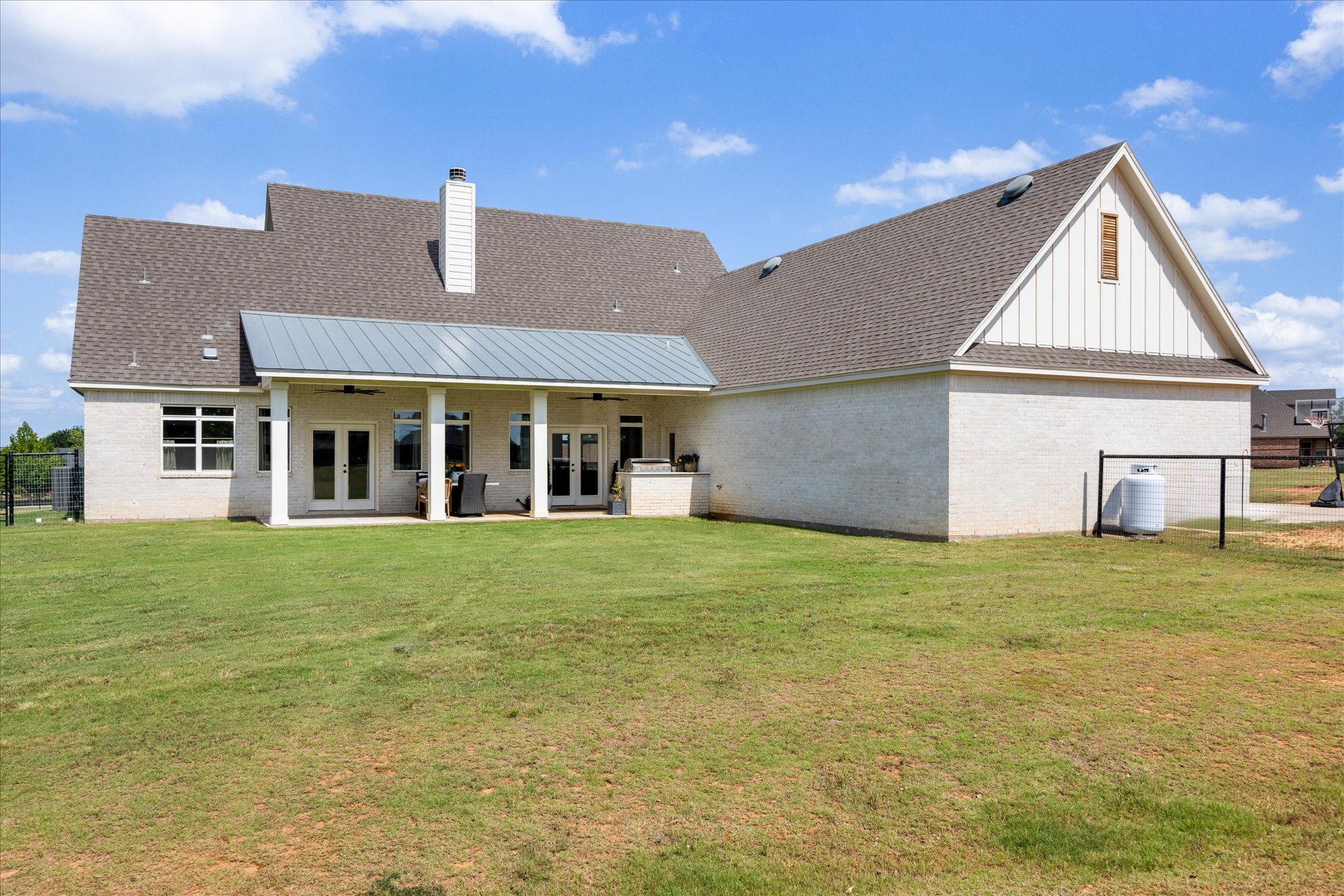 2208 Summerlin Court Granbury TX 76048