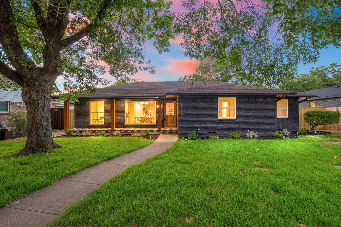 8425 Bocowood Drive Dallas TX 75228