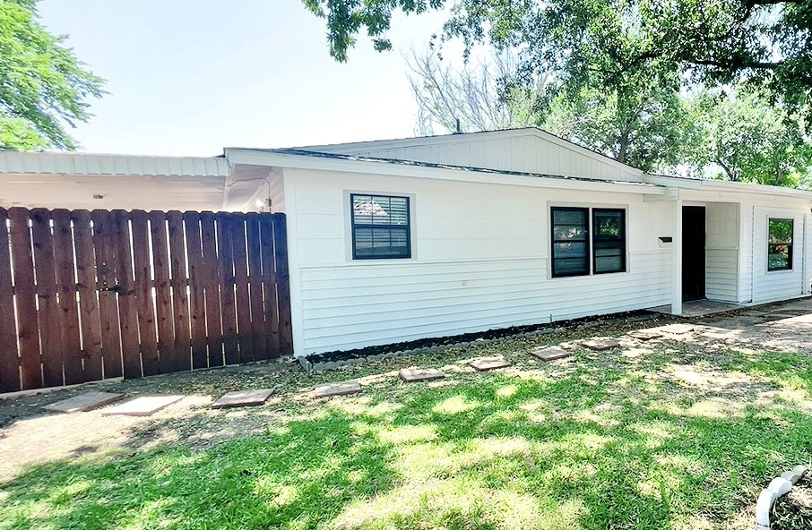 2636 Gross Road Dallas TX 75228