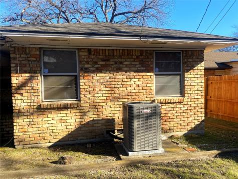1136 E Five Mile Parkway Dallas TX 75216