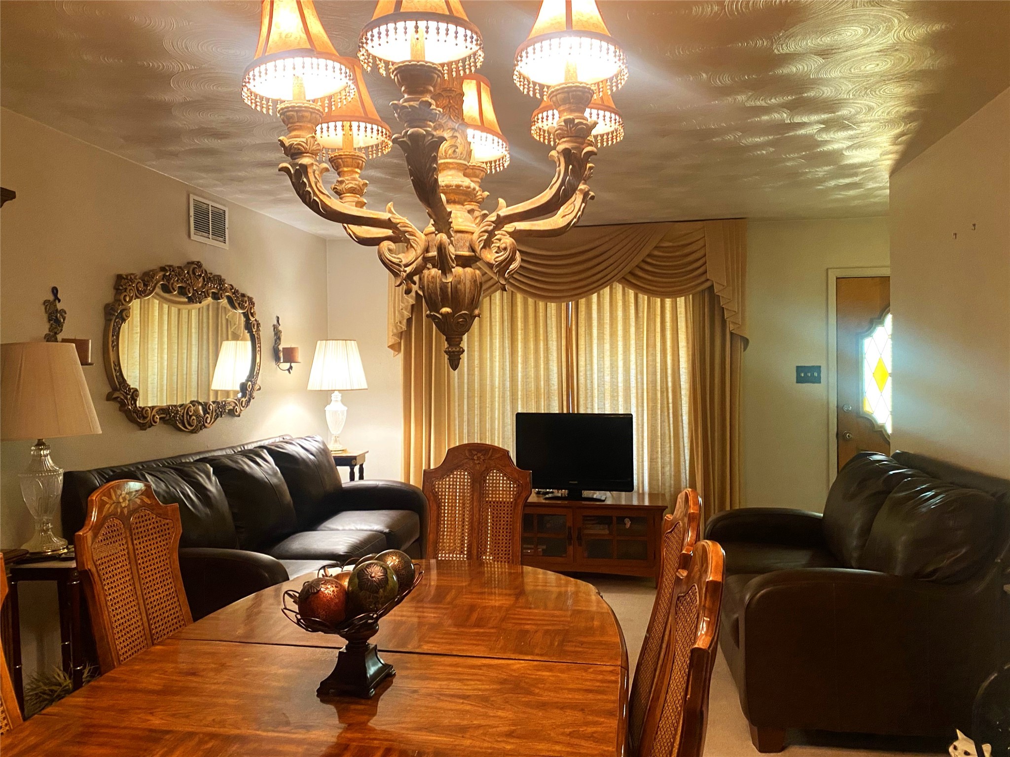 1136 E Five Mile Parkway Dallas TX 75216